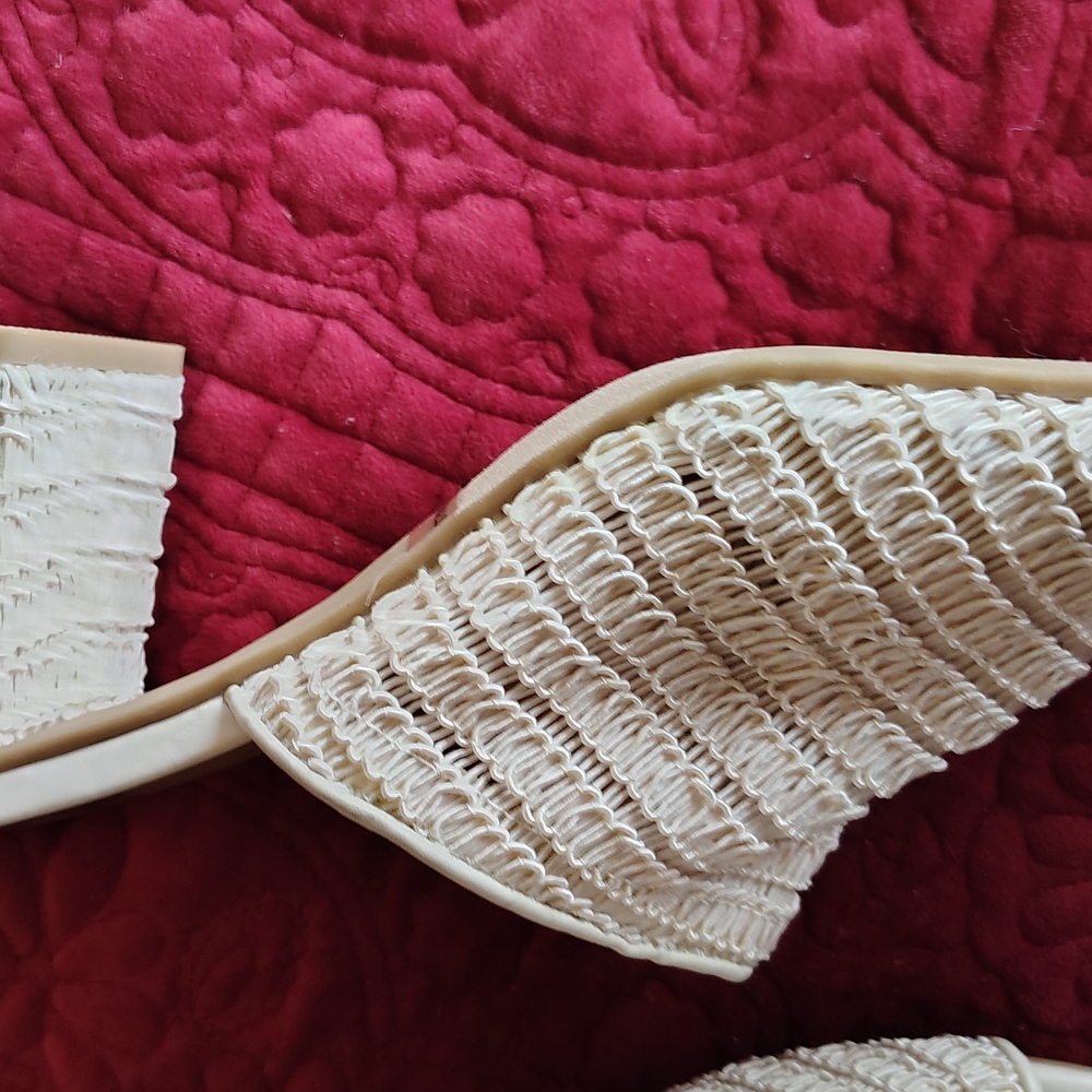 Women’s Cream Woven Sandals - Picture 2 of 5
